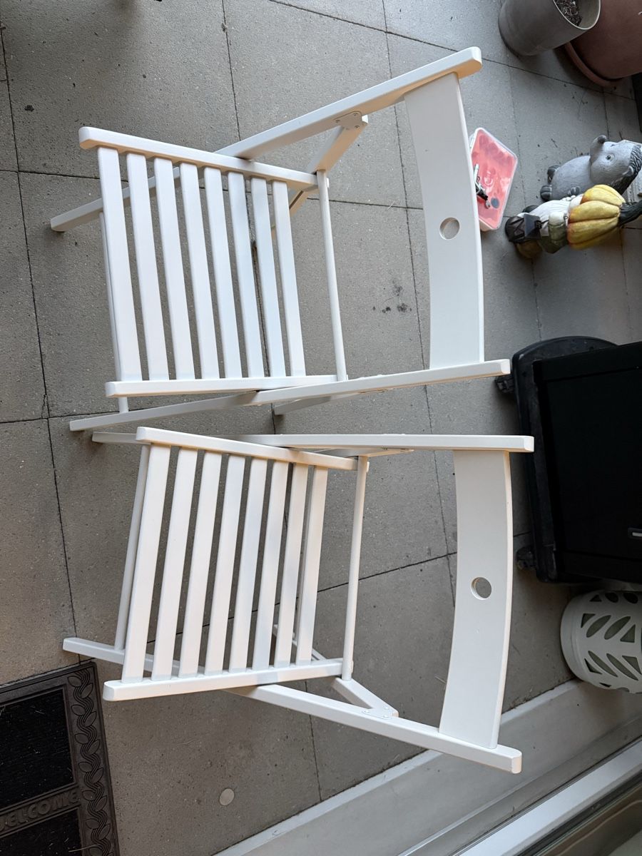 Ikea Sedie: Two White Wooden Folding Chairs – Usato da Dietlikon venduto da lot_rel 1