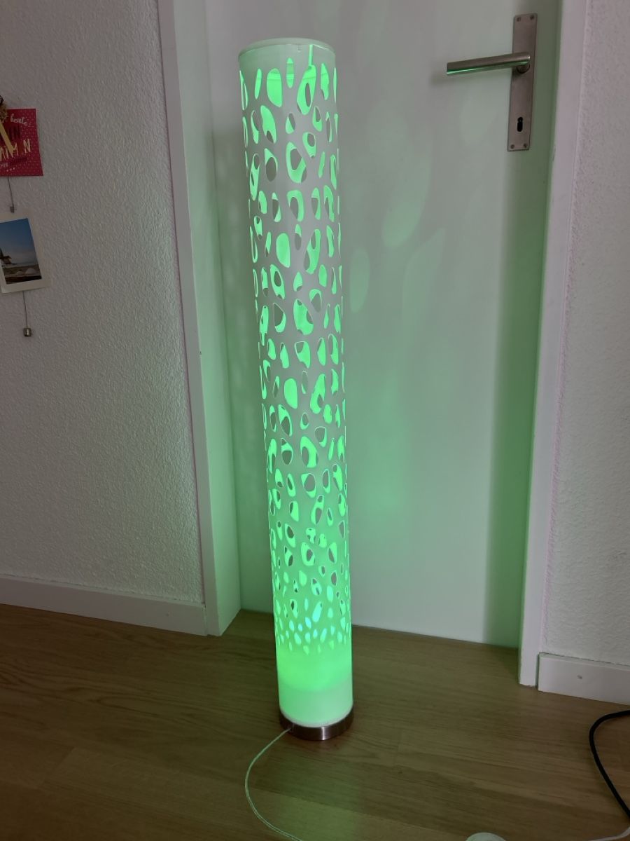 Lampade: Stehlampe mit Farbwechsel – Usato da Sursee venduto da sungreen 1