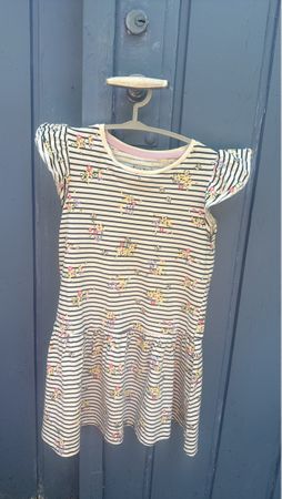 🦄🧡Mädchen Kleid gestreift mit Blumen Grösse 110🧡🦄