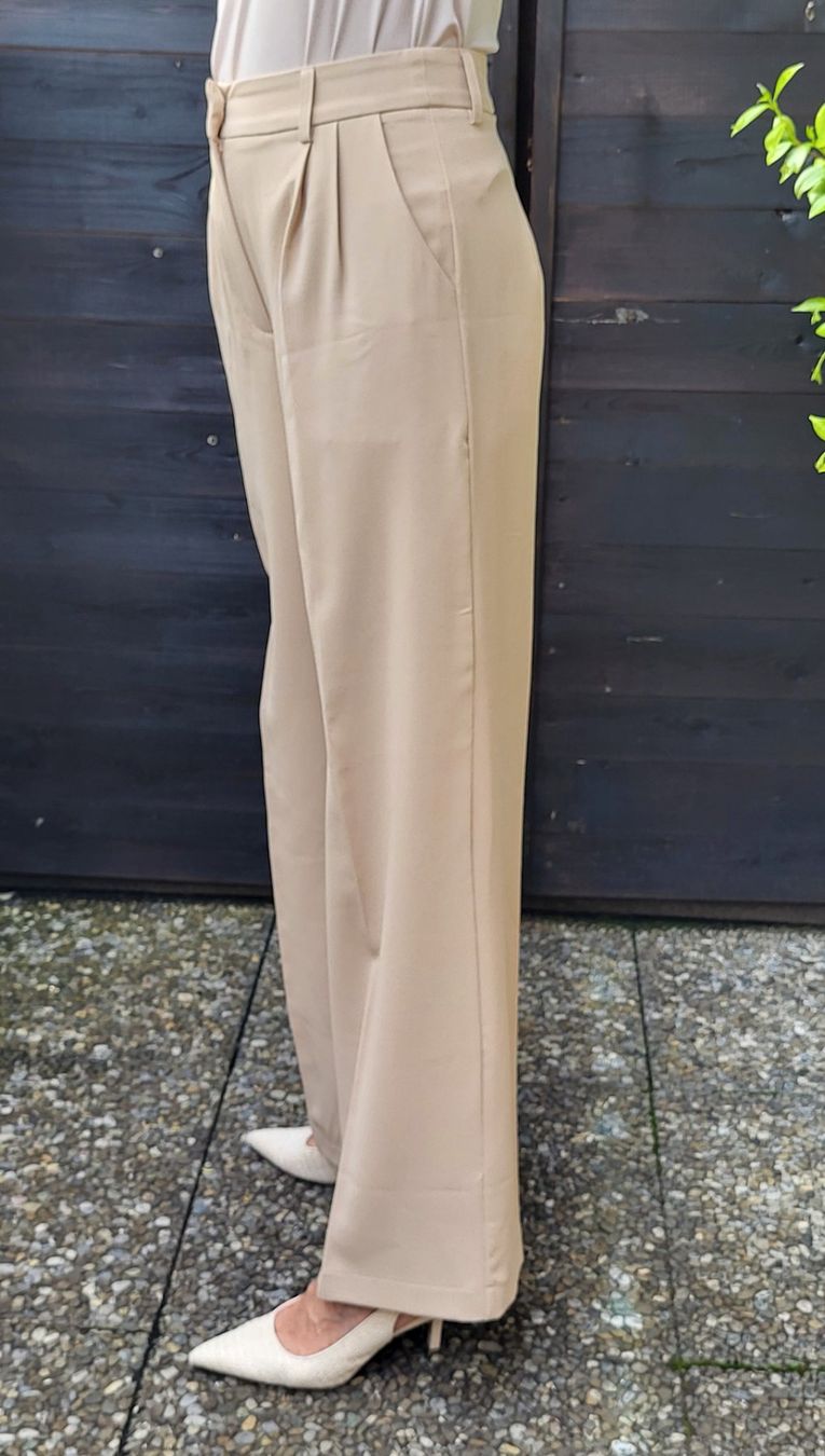 Pantaloni: Pantalon beige – Nuovo (secondo la descrizione) da Fribourg venduto da VictoriaShop7 2