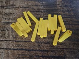 lego 2453a lot de 16 pièces Yellow Brick 1 x 1 x 5 -