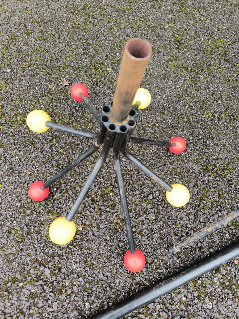Guardaroba: Portemanteau tripode goût Feraud – Usato da Wittenheim venduto da LeGrenierdeSam 7