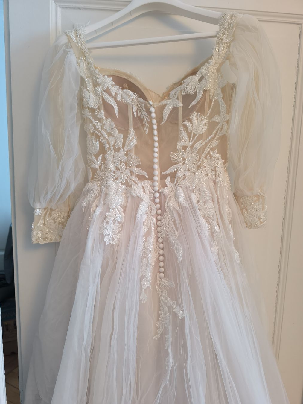 Vestiti: Traumhaftes Brautkleid mit Spitze, Grösse 38/40 – Nuovo (secondo la descrizione) da Birmenstorf AG venduto da fme_5qjr 1