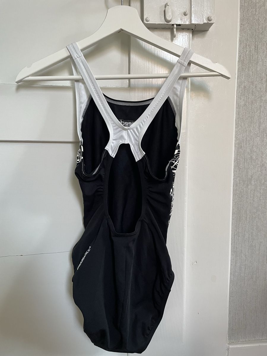 Speedo Costumi da bagno & Bikini: Speedo Badeanzug Gr. S – Usato da Bern venduto da anoouukk 1