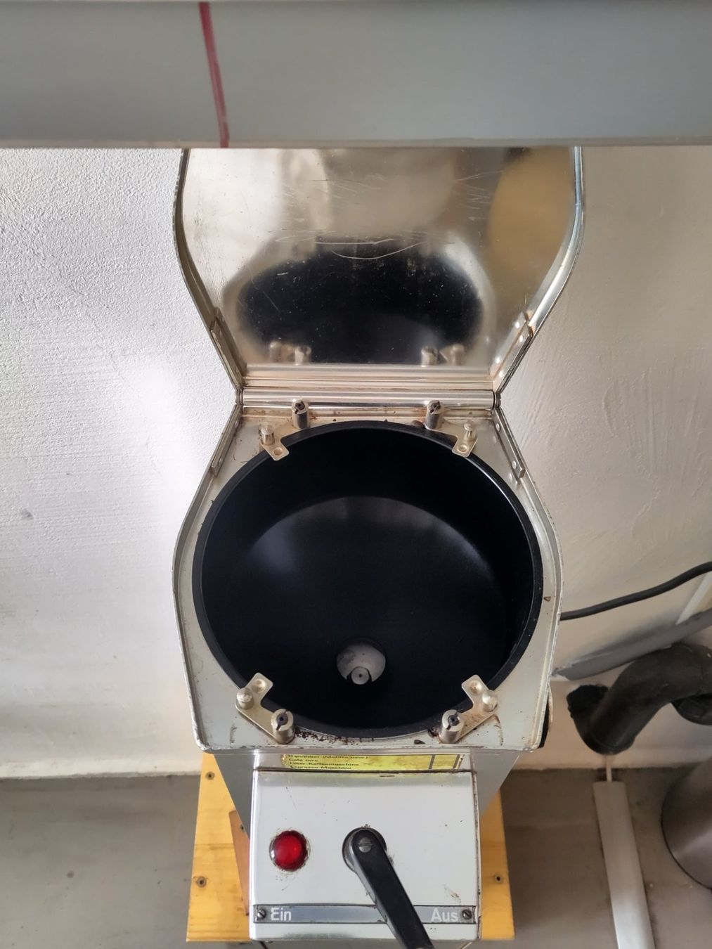 Elettrodomestici da cucina: Ditting Kaffeemühle 380V – Usato da Einsiedeln venduto da Valeria89 1
