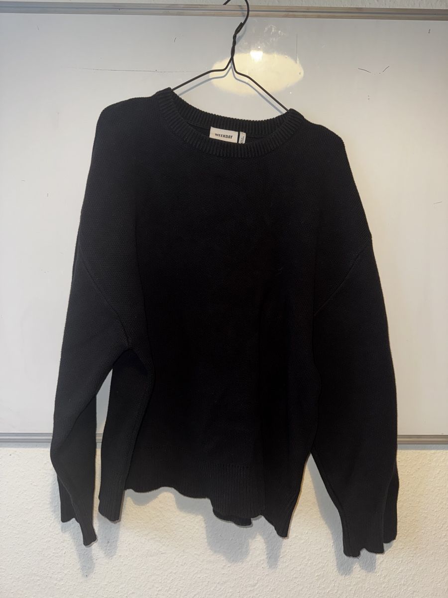 Weekday Maglioni & Felpe: Weekday Pullover – Usato da Basel venduto da GTB.Fa