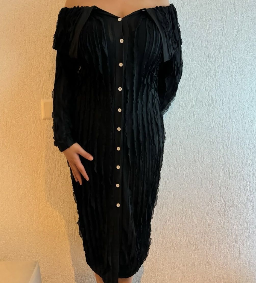 Vestiti: Robe noire épaules dénudées  – Nuovo (secondo la descrizione) da Attalens venduto da bazar_de_giada