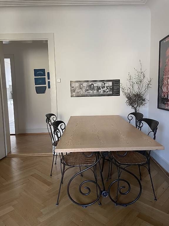 Tables: Schöner Holztisch – D'occasion à Zürich par ale_ht7c 1