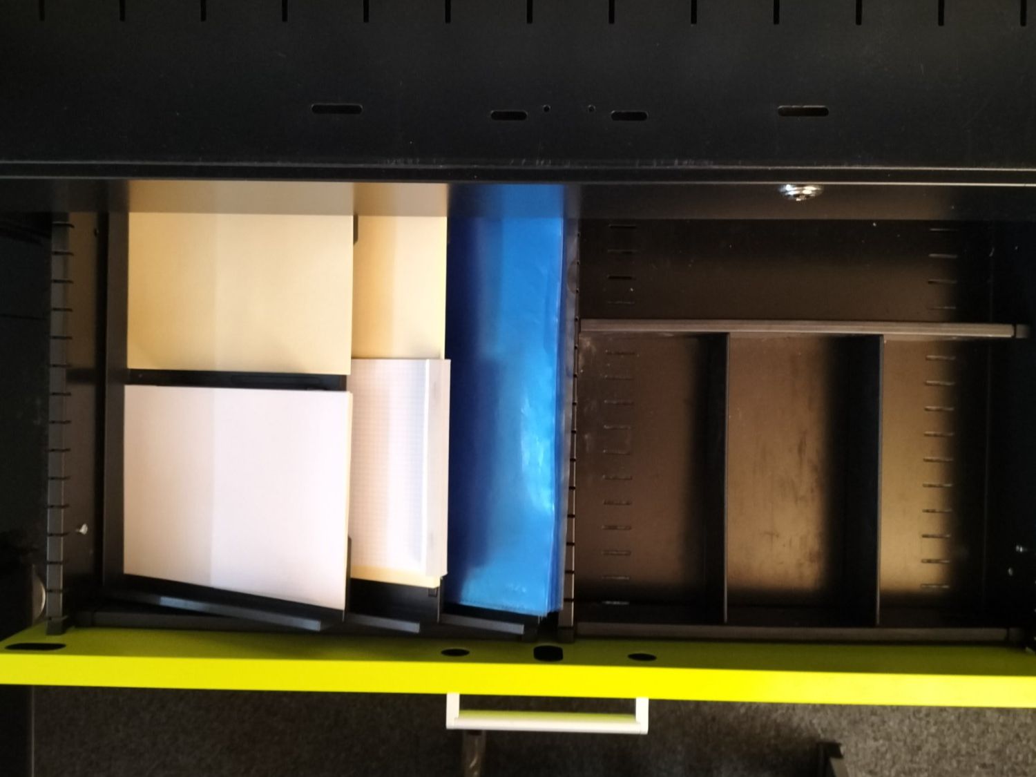 Armoires: Büro Sideboard Stahl – D'occasion à Liestal par SFLiestal 2