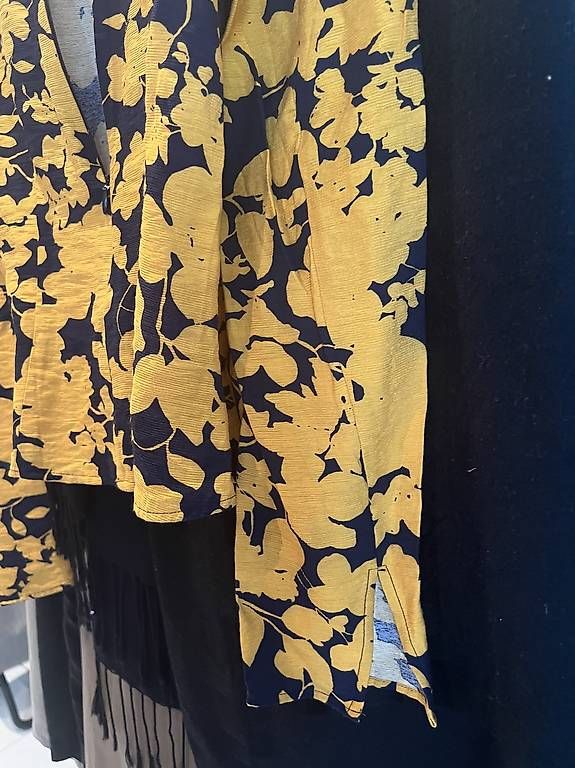 Camicette: Blusa  – Usato da Minusio venduto da www_6ybt 3