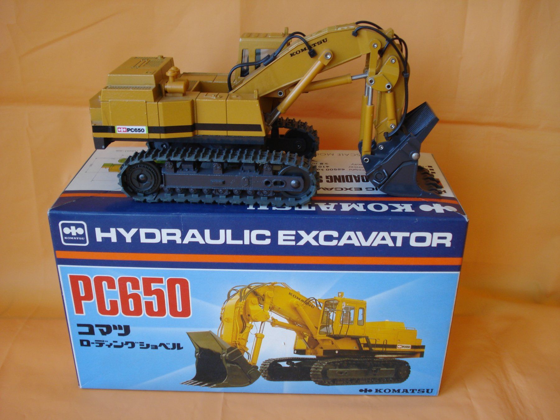 Kit di modellismo & Modellini statici: KOMATSU PC 650 Raupenbagger – Nuovo (secondo la descrizione) da Mitlödi venduto da worker04 1