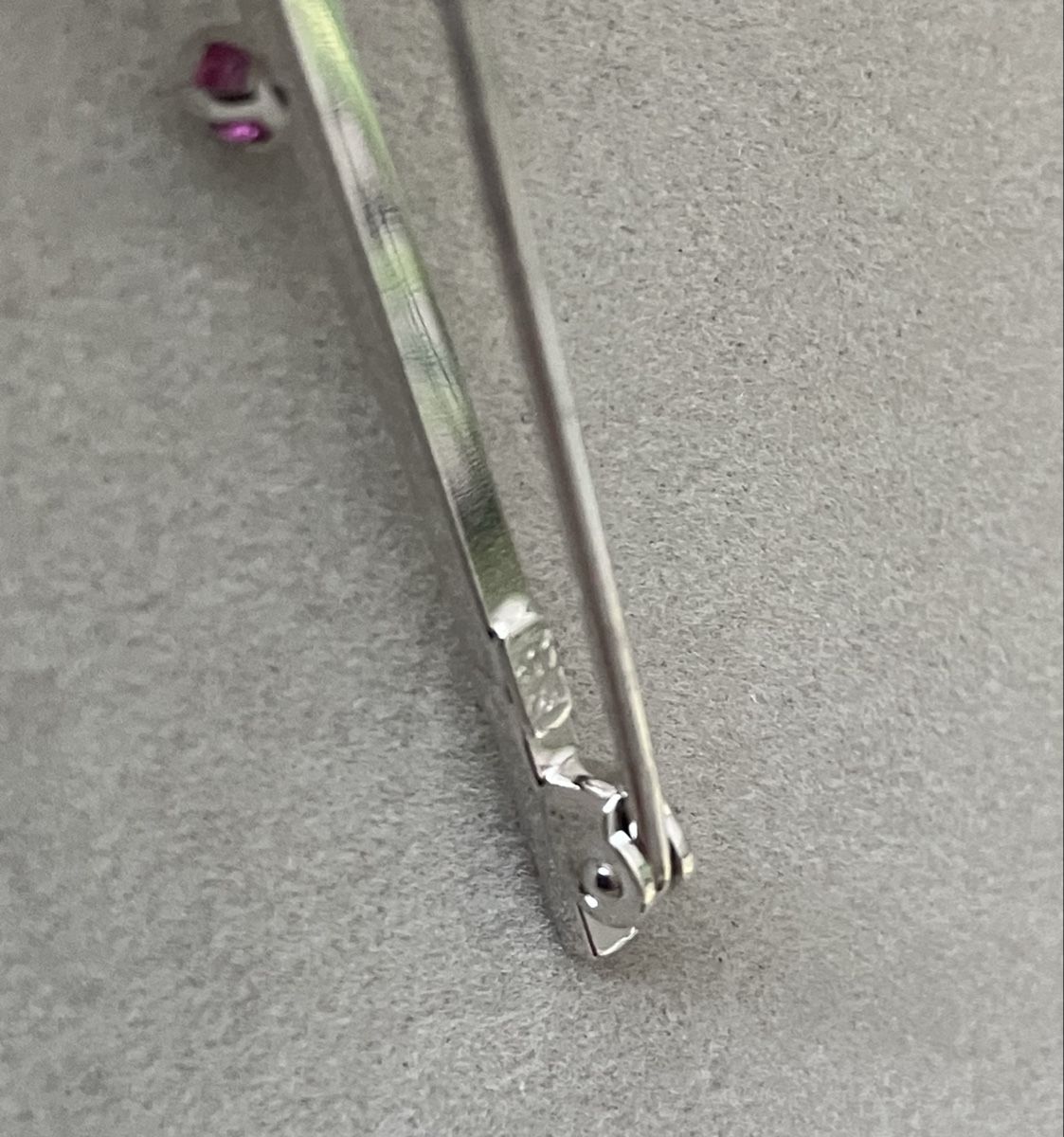 Spille & Fermagli: Alte Silberbrosche 800 er mit Rubin 4,5 cm – Nuovo (secondo la descrizione) da Flums venduto da mya_2lh9 2