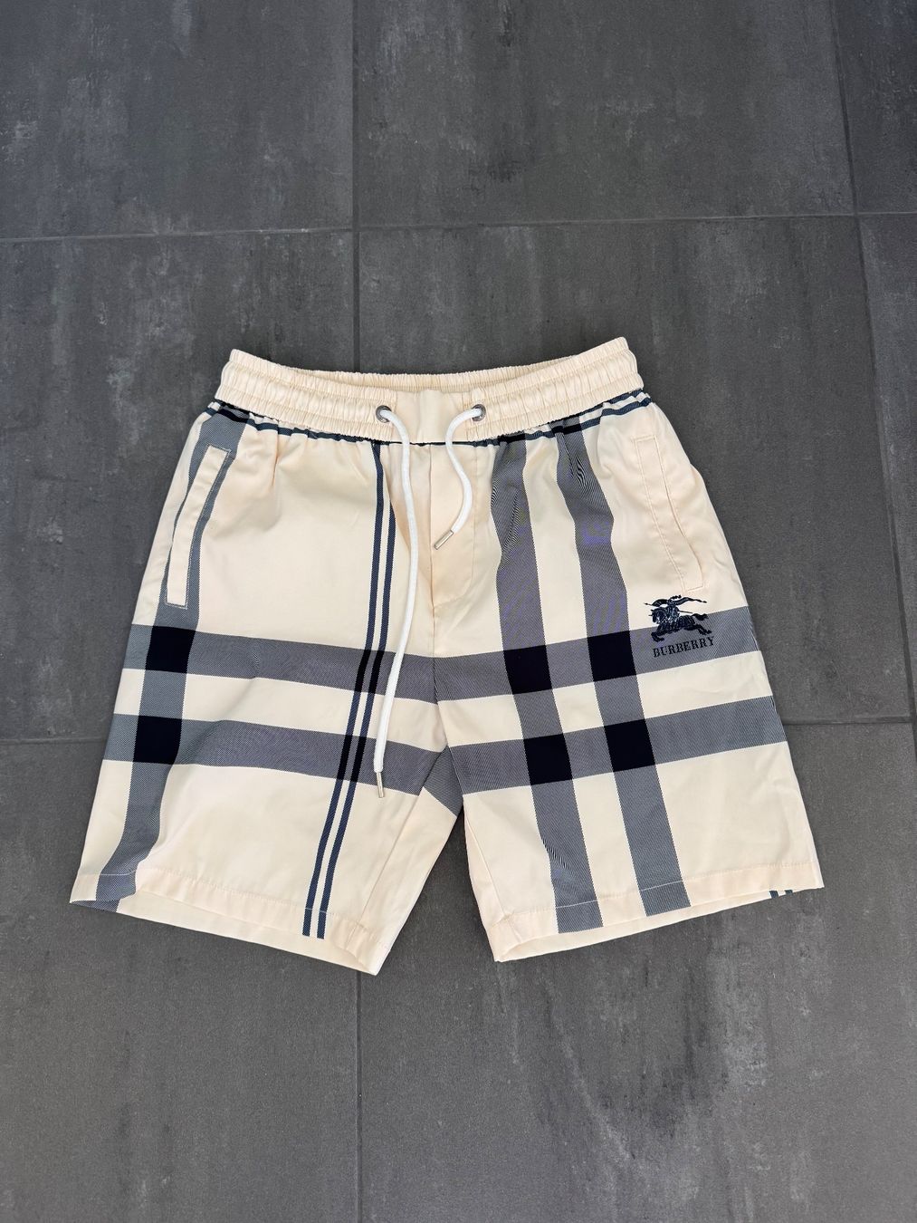 Costumi da bagno: Burberry Swim Shorts – Usato da Laufenburg venduto da gia_ts98