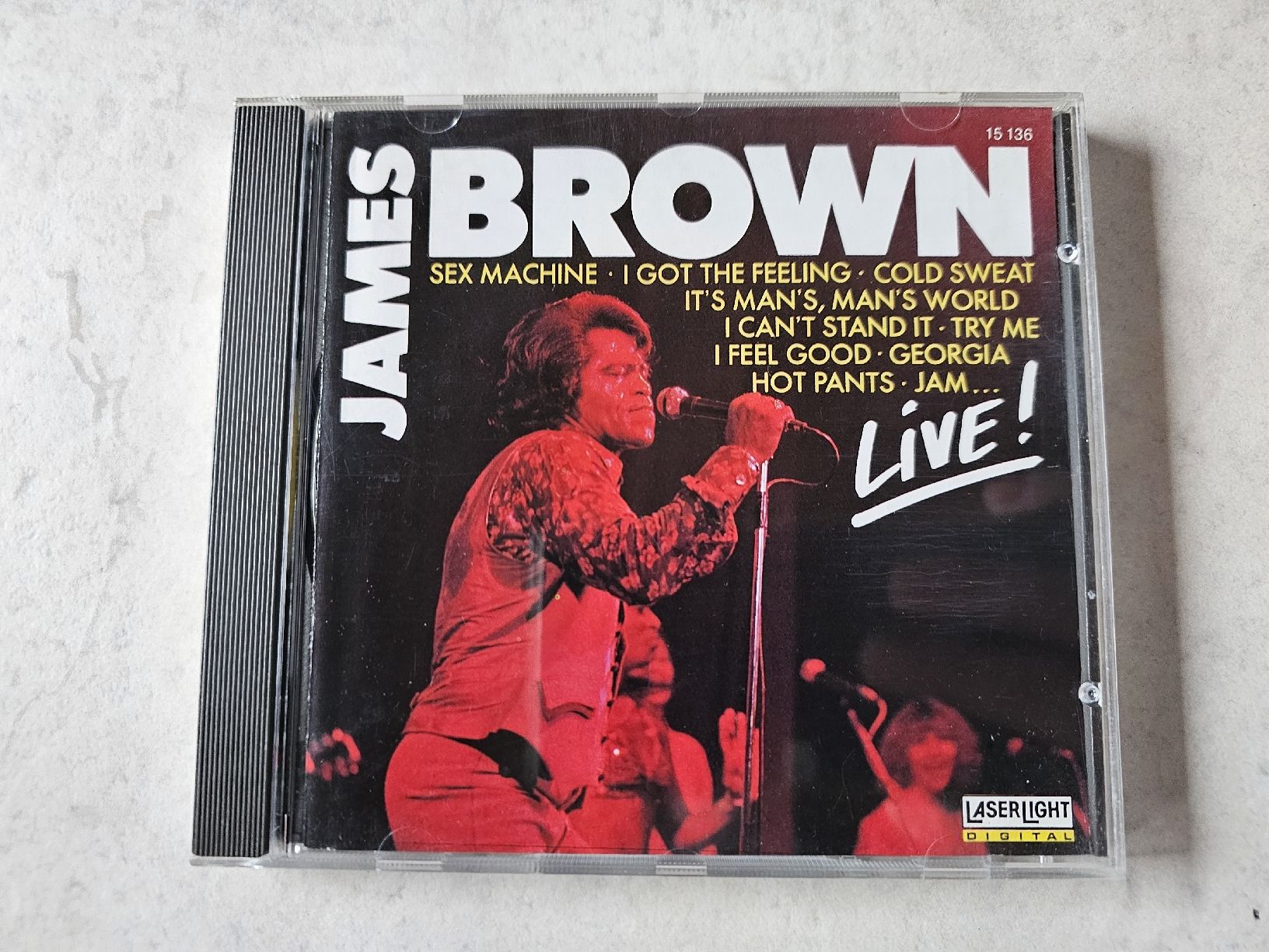 CD: James Brown  -  LIVE – Usato da Schneisingen venduto da backstore24