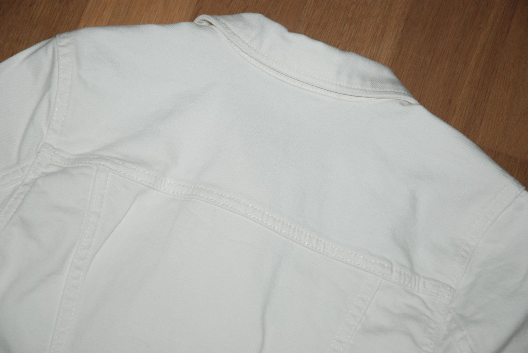 H&M Vestes & Manteaux: Jeansjacke weiss, H&M, Gr. 158 – D'occasion à Laupen BE par sabale 4