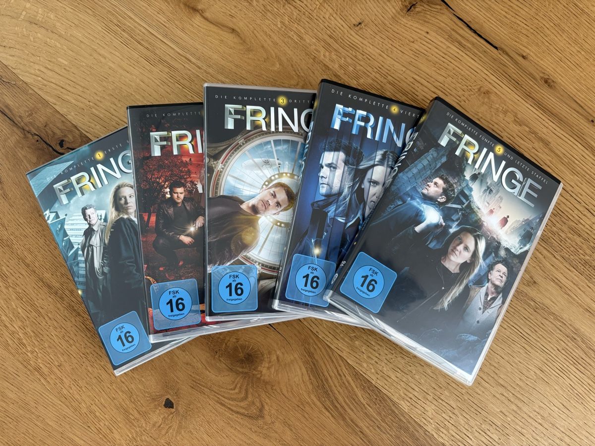 Tutti i DVDs: Fringe - komplette Serie – Usato da Luchsingen venduto da NEgli01 2