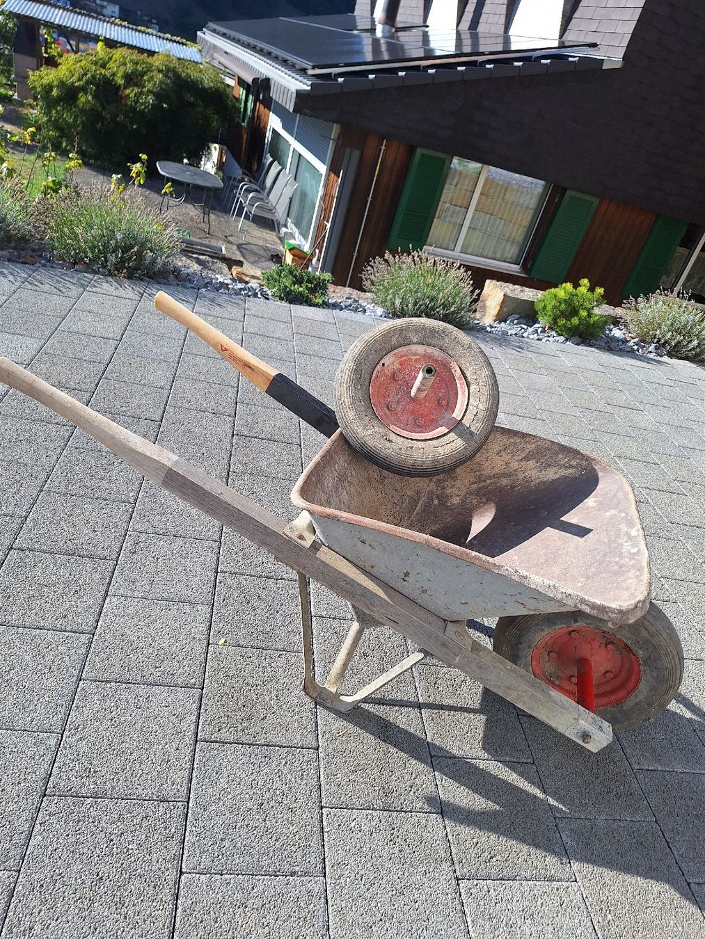 Carriole: Spitzbodenkarrtte / Schubkarre – Usato da Oberdiessbach venduto da poschungmichu 3