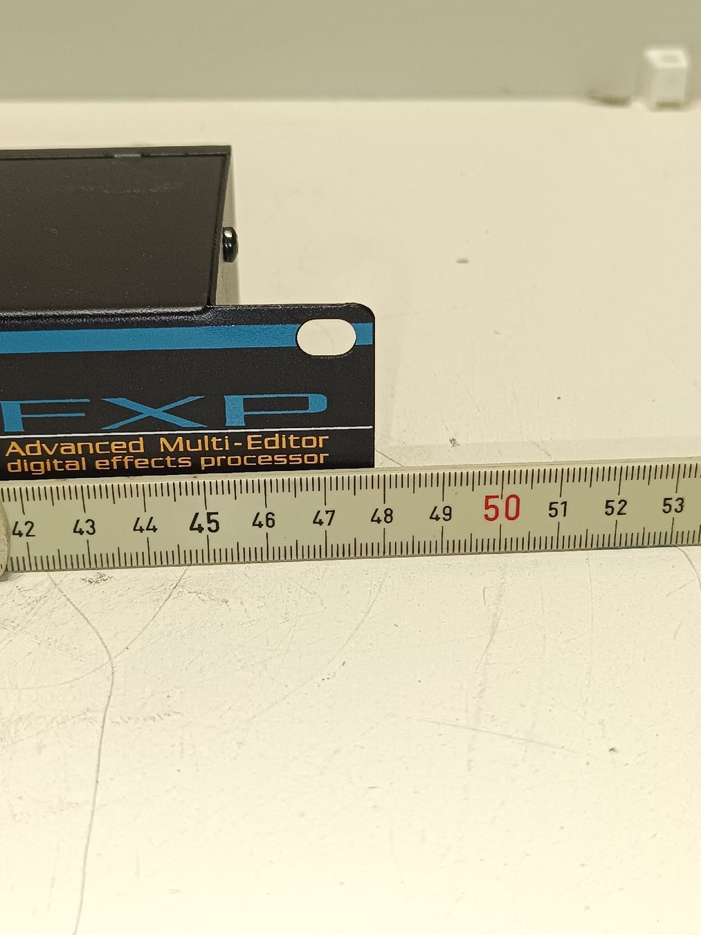 Equalizzatori: Audio Centron FXP Digital effects Processor(em40) – Usato da Künten venduto da Schnaepplihuus 7