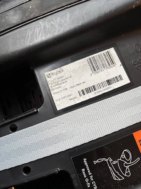 Sièges auto: Cybex Cloud Q Plus Babyschale mit Isofix Base & Bezug – D'occasion à bern par Ruzenka 3