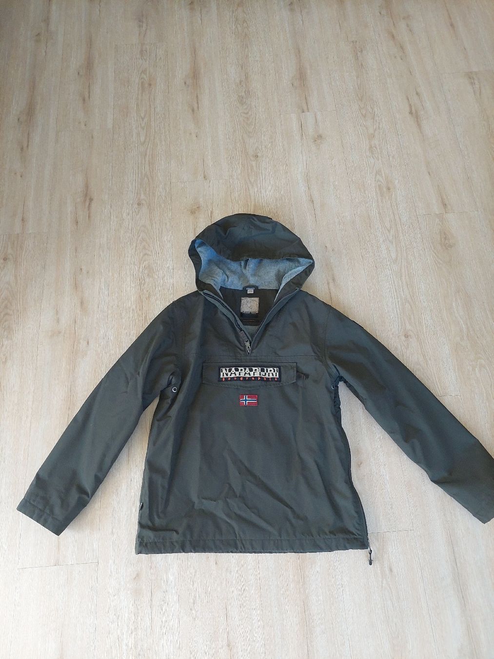 Napapijri Giacche: Winterjacke NAPAPIJRI 162 – Nuovo (secondo la descrizione) da samedan venduto da ali_8zlh