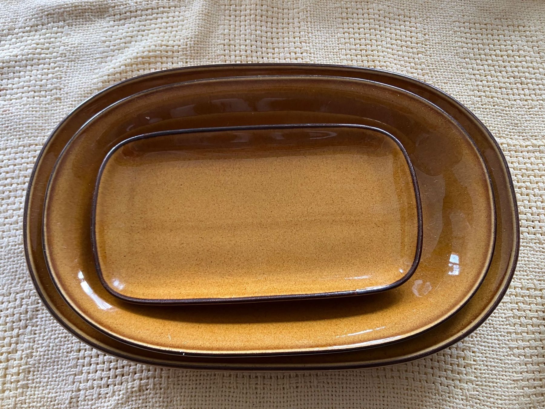 Set di piatti: Braunes Geschirr-Set, 35-teilig – Usato da Baar venduto da Zugi2 2