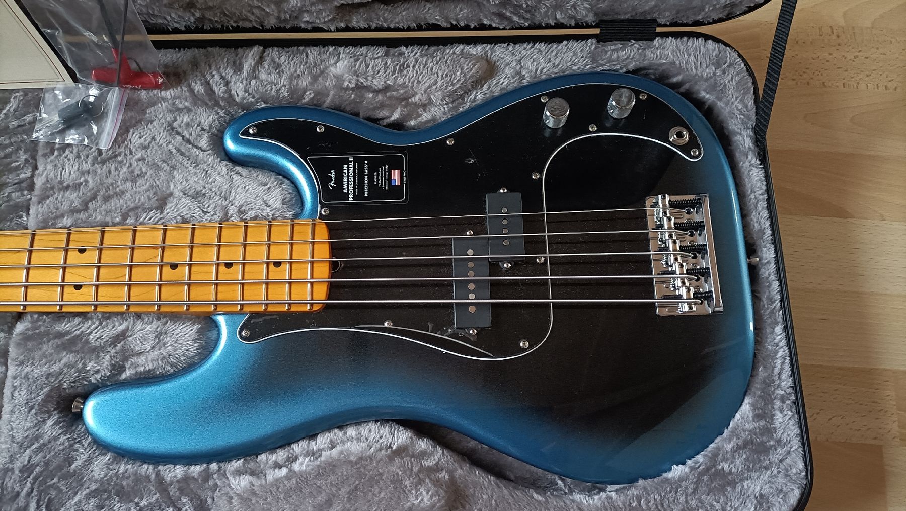Fender Strumenti musicali: Fender Precision AM Pro II P Bass V MN DK NIT – Nuovo (secondo la descrizione) da Font venduto da Denmka 1