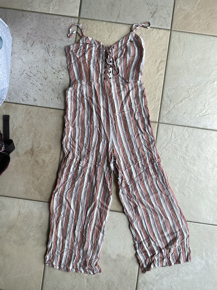 Tute: Sommerlicher Jumpsuit, gestreift – Usato da Bolligen venduto da giu_2gf5