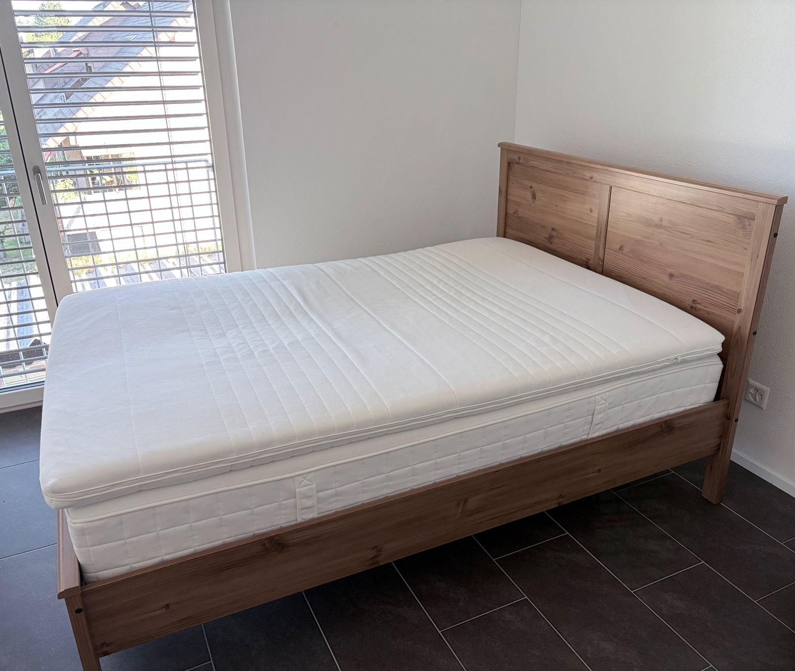 Ikea Lits: IKEA 160 cm Bett (Mit oder ohne Matratze und Topper) – D'occasion à Urtenen-Schönbühl par urb_v2q9 1