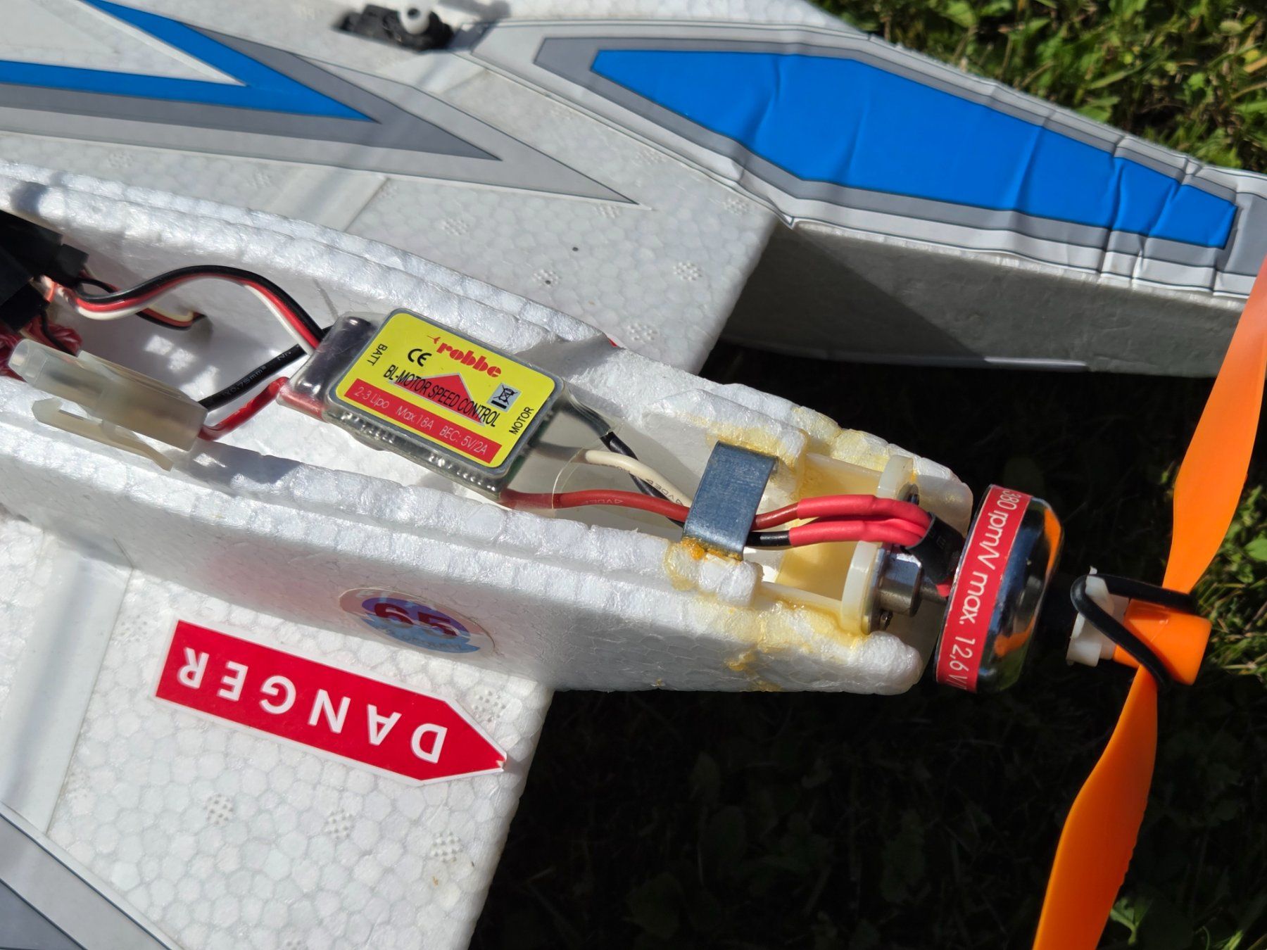 Robbe Modellismo RC: RC Flugboot Gemini RTF von Robbe (#3123RTF) – Usato da Hittnau venduto da Sika86 8