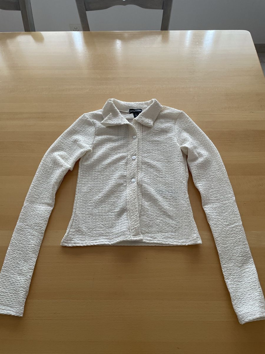 Blusen: Blouse blanche texturée col chemise – Neu (gemäss Beschreibung) aus Bussigny von Z.seller