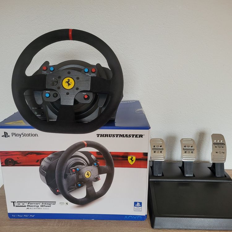 Thrustmaster T300 Ferrari Integral RW Alcantara, ps4 ps5 pc (Gebraucht ...