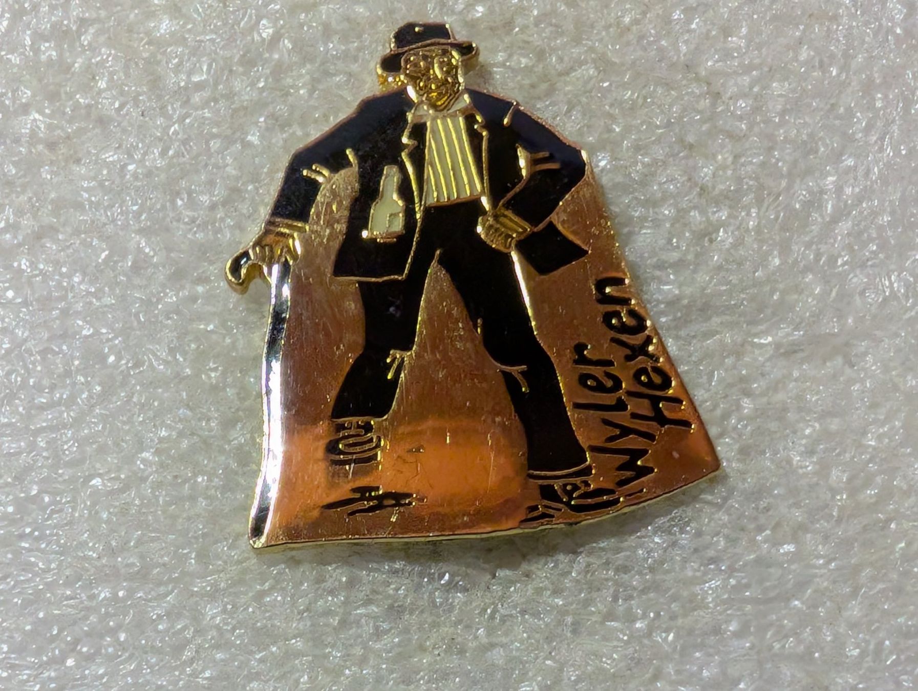 Placchette & Badge: Ansteckpin 186: Wyler Hexen – Usato da Oppligen venduto da Pin-Fall-Shop