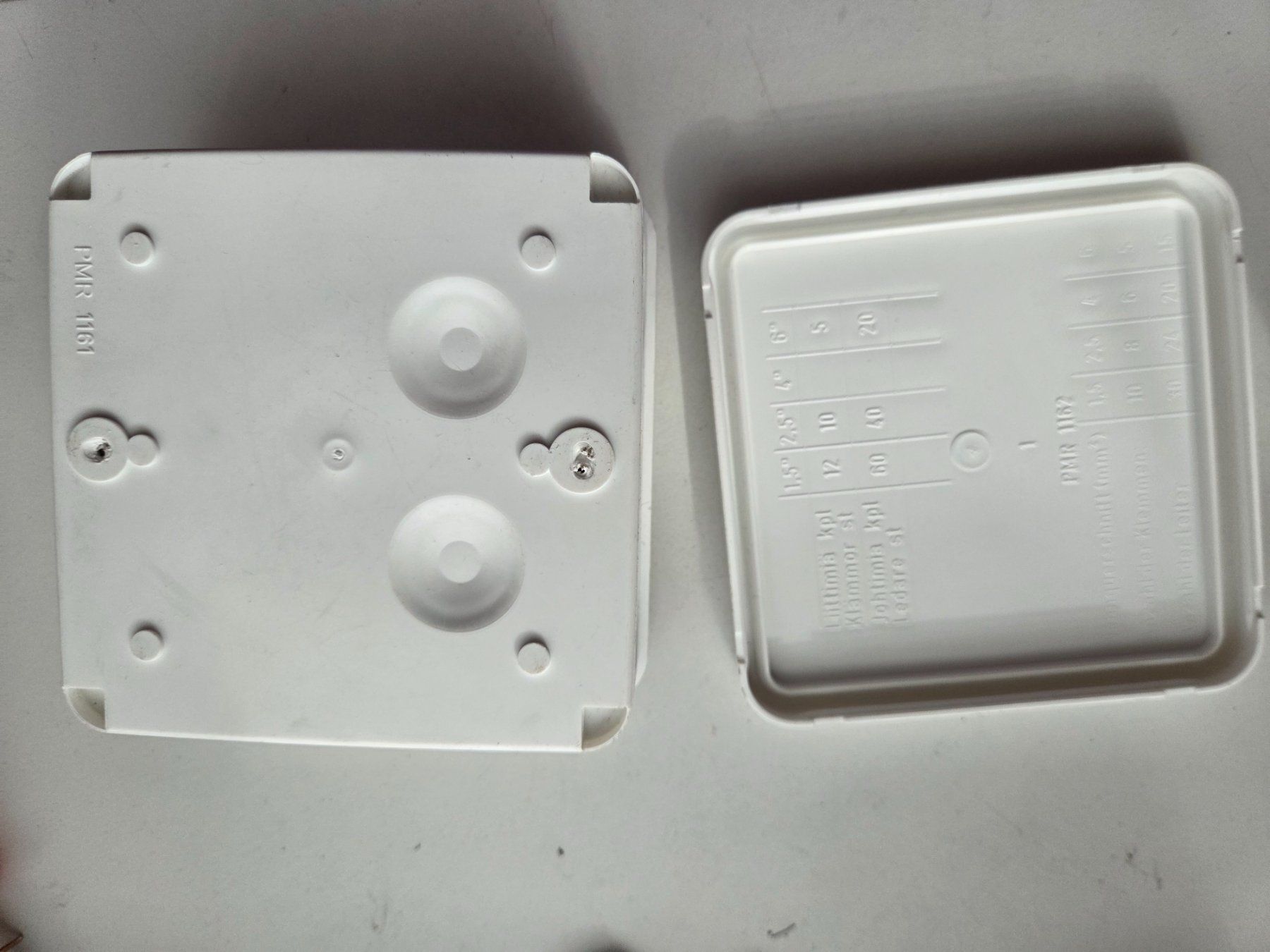 Alimentazione elettrica: ABB, Abzweigdose 80 x 80 x 40 – Usato da Zürich venduto da eymen20 5