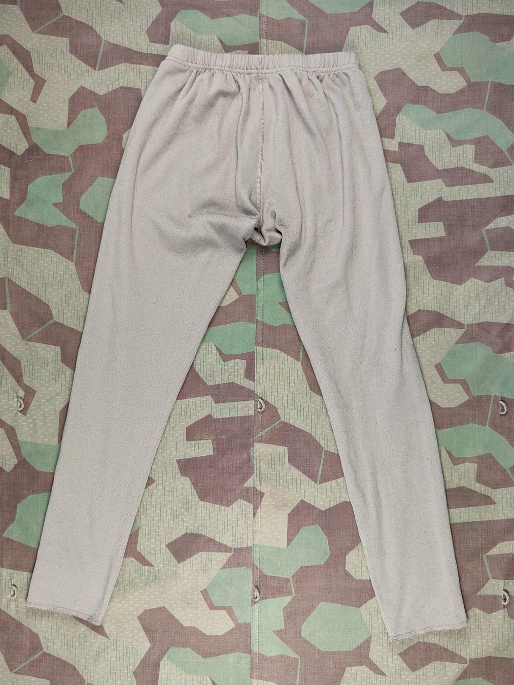 Armée suisse Uniformes: Unterhose lang, Grösse M – D'occasion à Bauma par SwissMilitaria 2