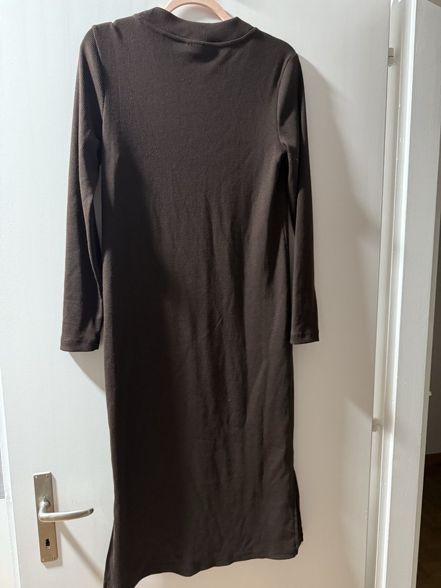 Vestiti: Kleid street one – Usato da visp venduto da Kmemo1 5