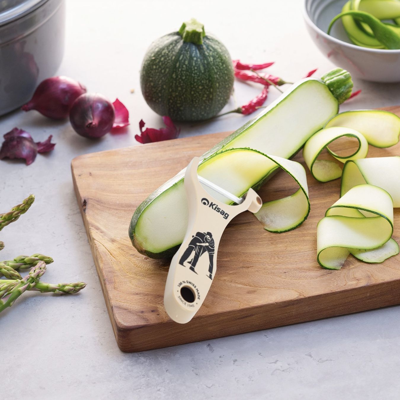 Kisag Elettrodomestici da cucina: Kisag Sparschäler SCHWINGER - Gratisversand – Nuovo e nell'imballaggio originale da Bellach venduto da Kisag_AG