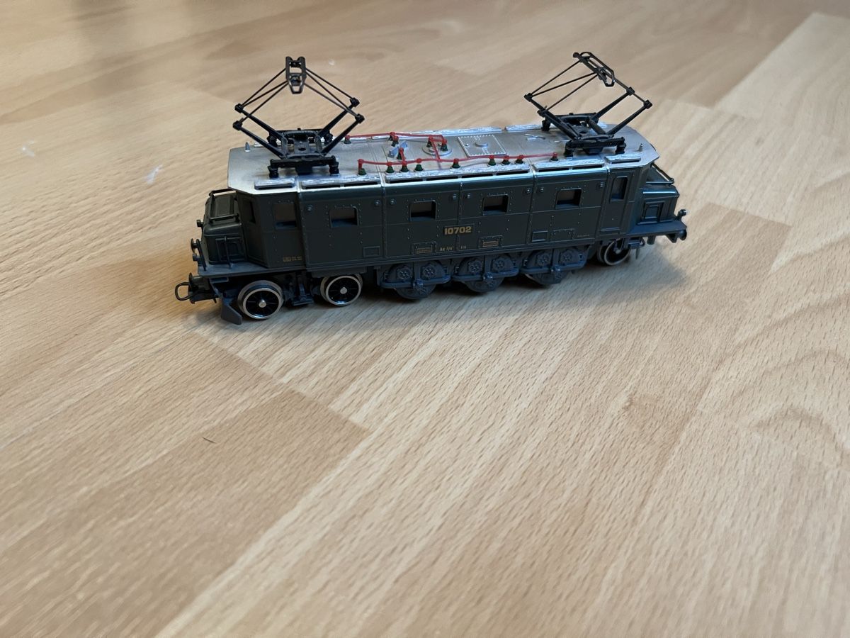 Lima Modelleisenbahnen: Lima Lokomotive SBB grün – Gebraucht aus Gisikon von ram_78bx