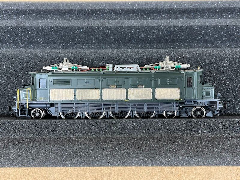Metropolitan Modelleisenbahnen: SBB Ae 4/7 Secheron Metropolitan Ho DC – Gebraucht aus Büsserach von ModellbahnDepot 1