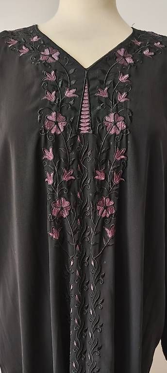 Robes: Kleid Abaya Grösse XXL, schwarz – D'occasion à Basel par ukhtyy 2