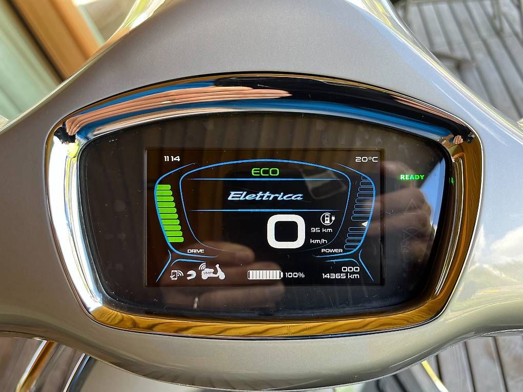 Scooters: PIAGGIO Vespa ElettricaL3 70km – Gebraucht aus Hauptwil von tamboo 4