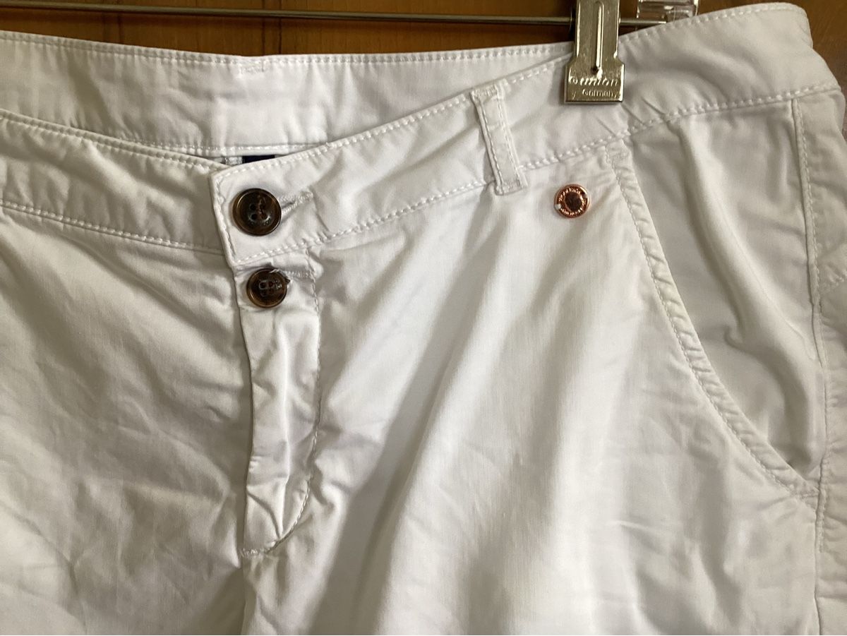 Woolrich Pantaloni: Woolrich, Damenbermuda, Gr. 31 inch – Usato da Salenstein venduto da Esprit57 1