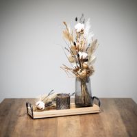 Trockenblumen Deko mit Vase und Holztablett