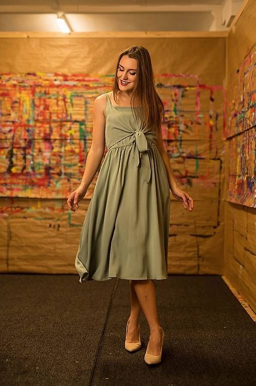 Vestiti: Wunderbares leicht grünes Kleid S – Usato da Mägenwil venduto da VintageGirly 1
