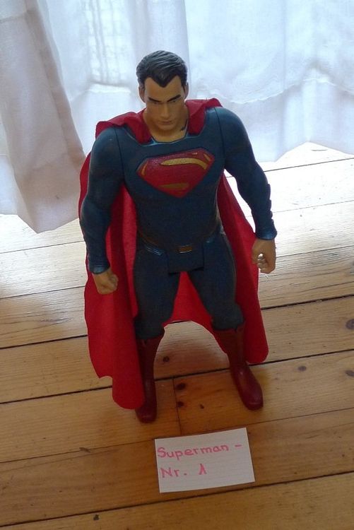 Statuette: Superman-Nr.1 – Usato da Bern venduto da bn1640