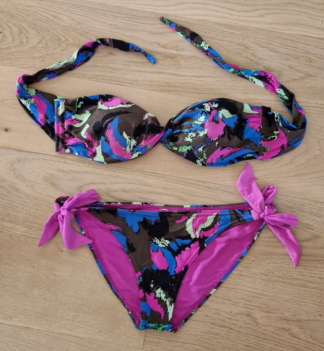 O'Neill Costumi da bagno & Bikini: Bikini O'Neill Grösse 36B Bunt Muster – Usato da Gasel venduto da sale65