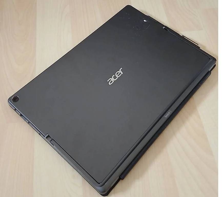 Acer Tablet PC: Acer Switch 5 2 in 1 Laptop Notebook Tablet Convertible – Usato da Krauchthal venduto da  2