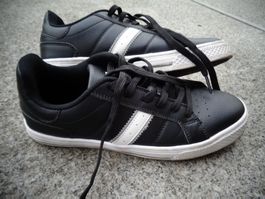 Sneaker in Lederlook  Gr. 37 schwarz