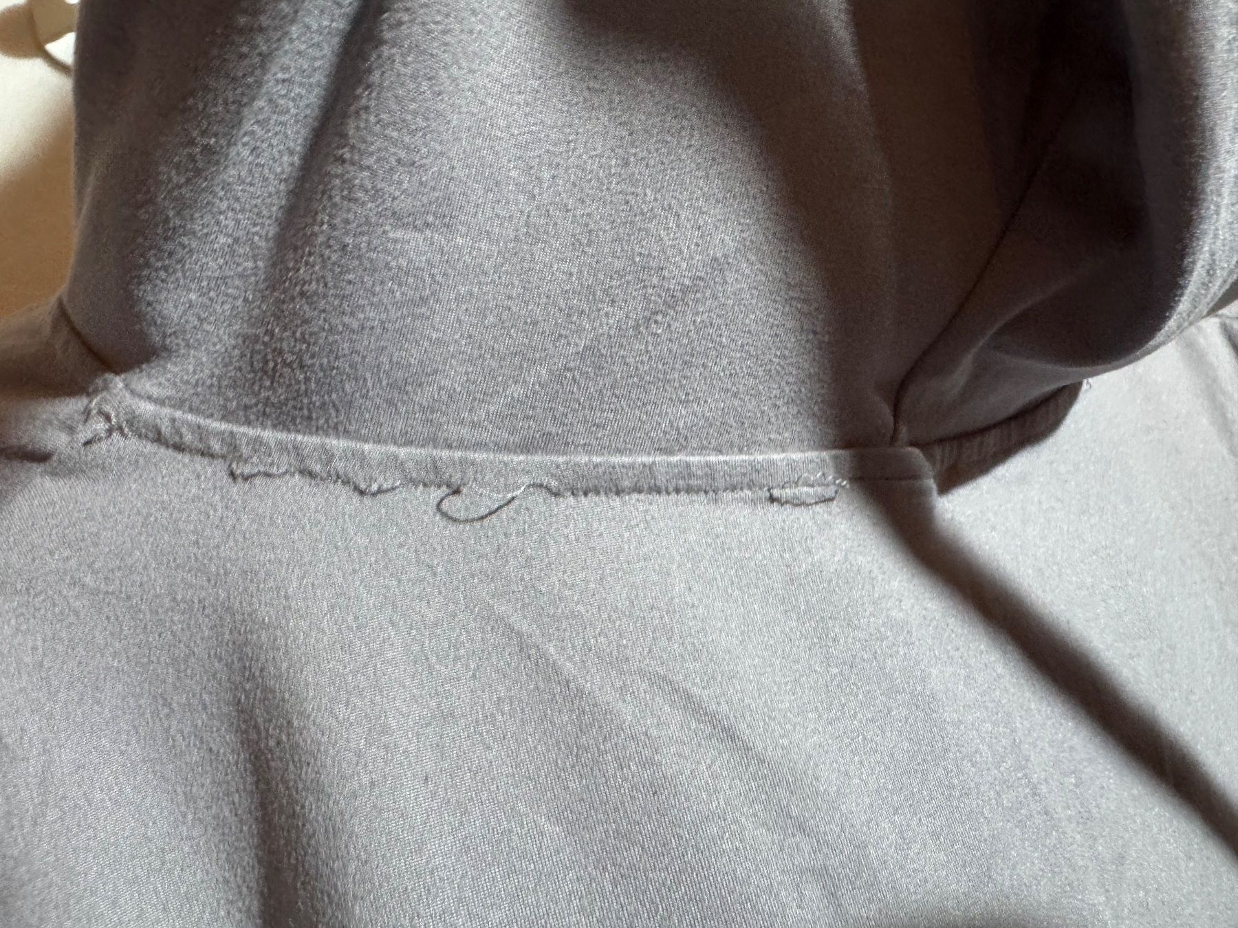 Maglioni & Felpe: Kapuzenpullover, Hoodie ca Gr L – Usato da Grosswangen venduto da SALE_SALE_SALE 4