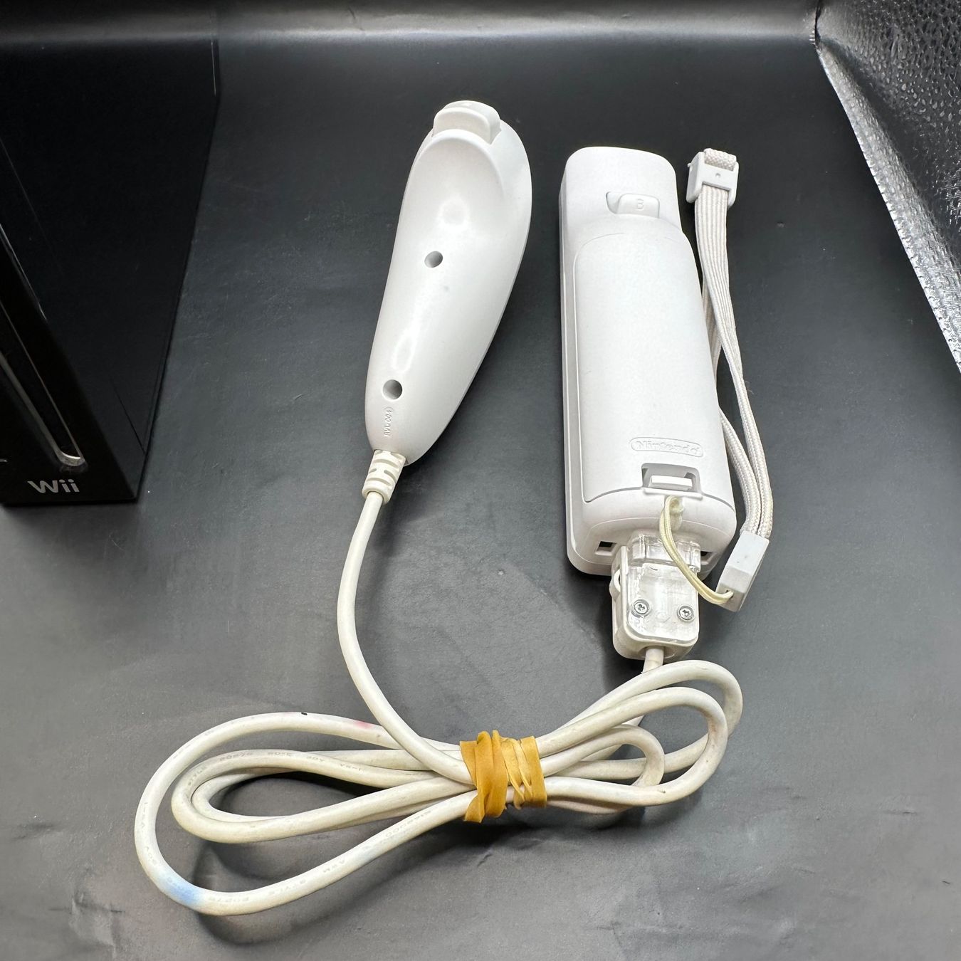 Nintendo Console: Nintendo Wii Schwarz – Usato da Düdingen venduto da Nerdworld 2