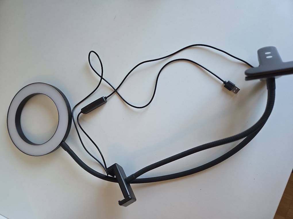 Monitore: Home Office Set (Monitor, Webcam) – Gebraucht aus Zürich von Le1 2